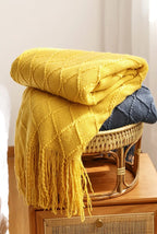 Orlan Knitted Throw Blanket with Tassels