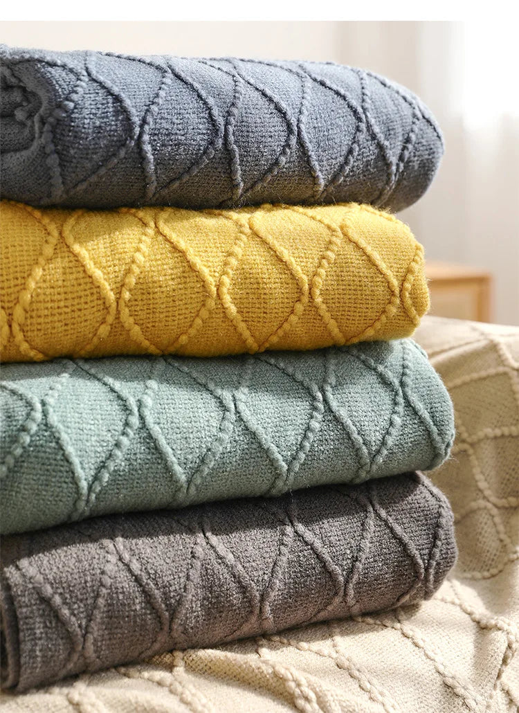 Orlan Knitted Throw Blanket with Tassels