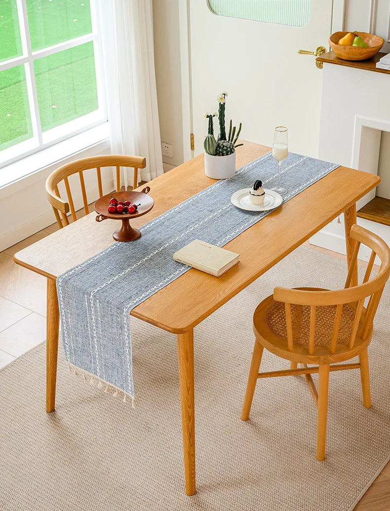 Bellwood Linen Table Runner