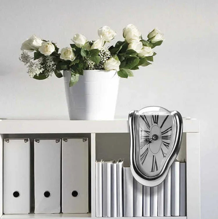 Tempo Surrealist Melting Clock