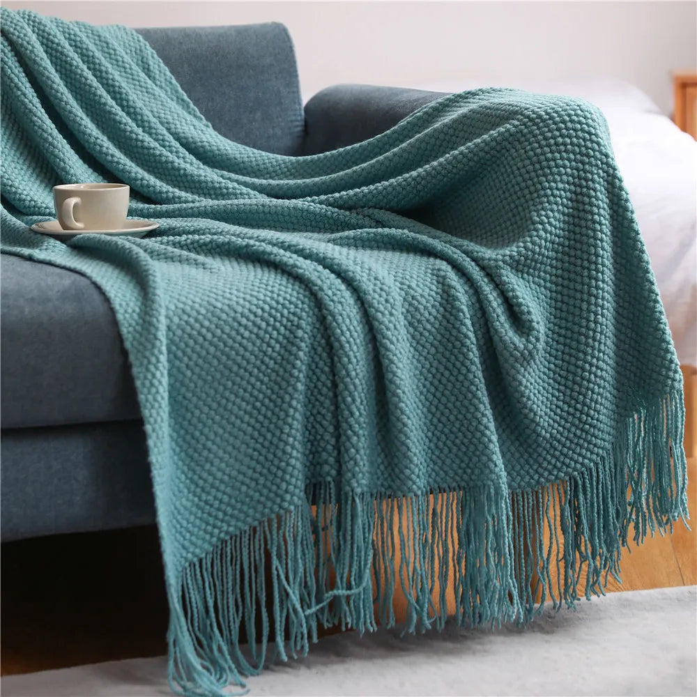 Orlan Knitted Throw Blanket with Tassels