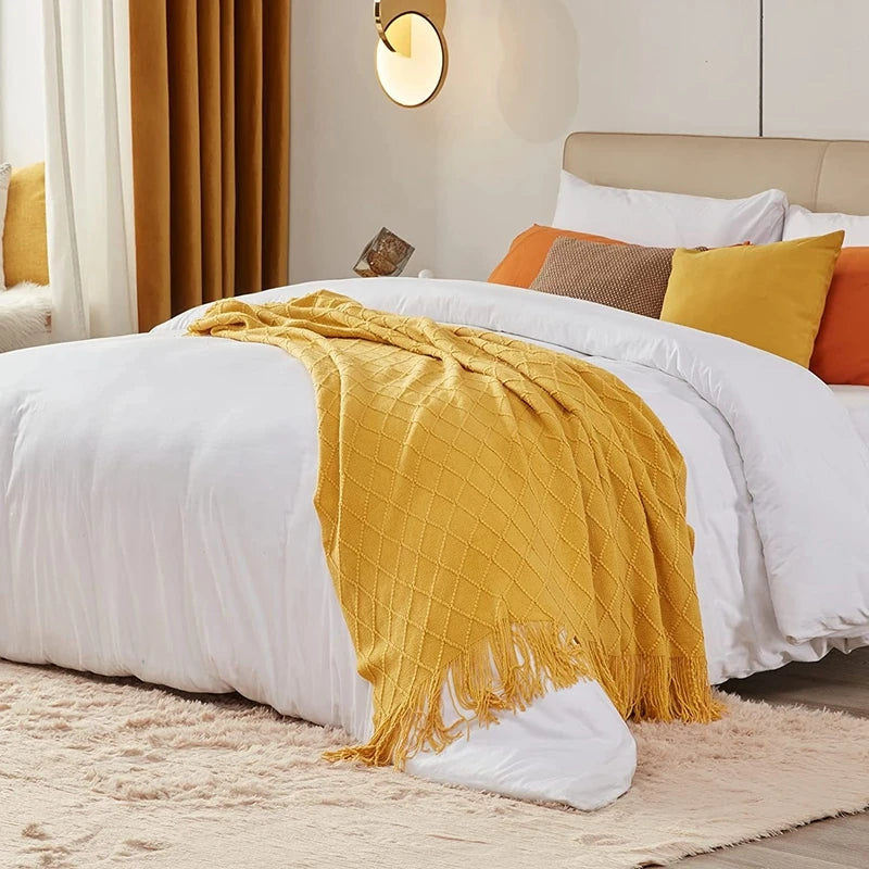 Orlan Knitted Throw Blanket with Tassels