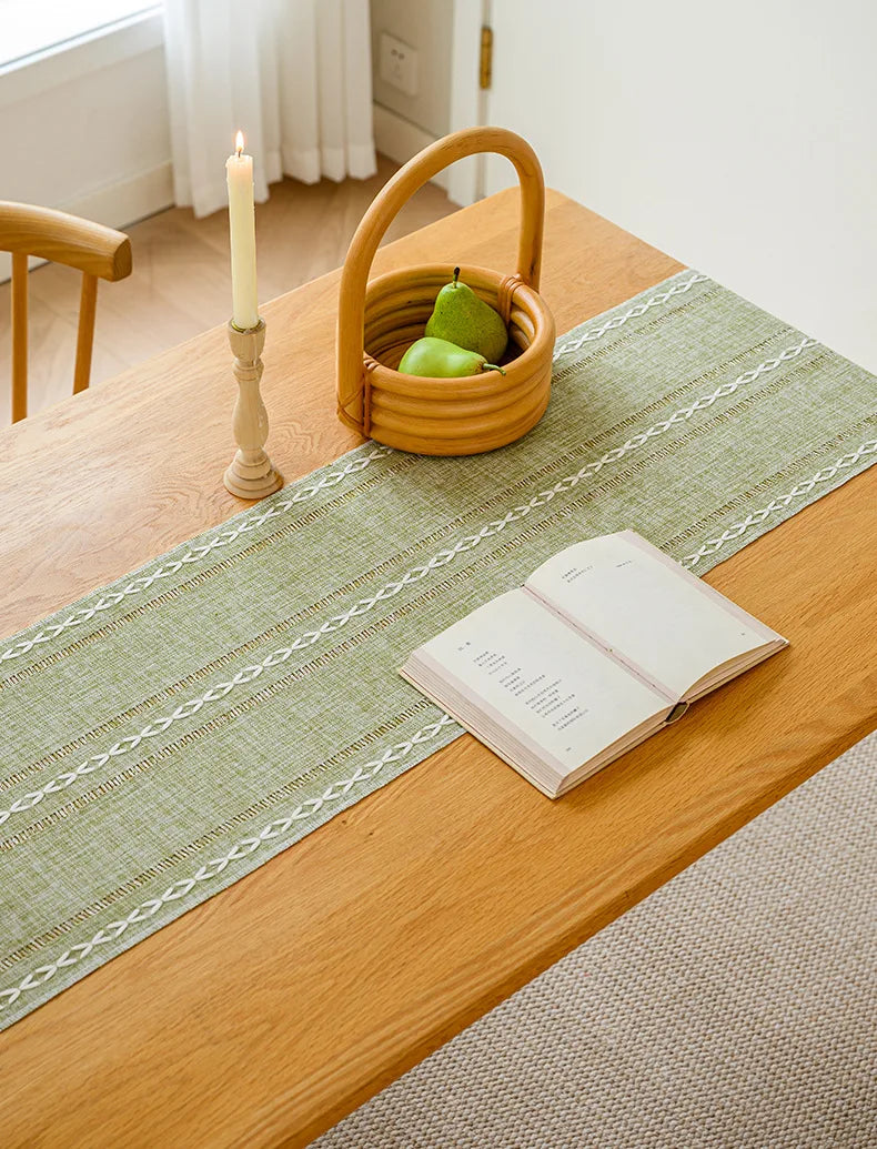 Bellwood Linen Table Runner