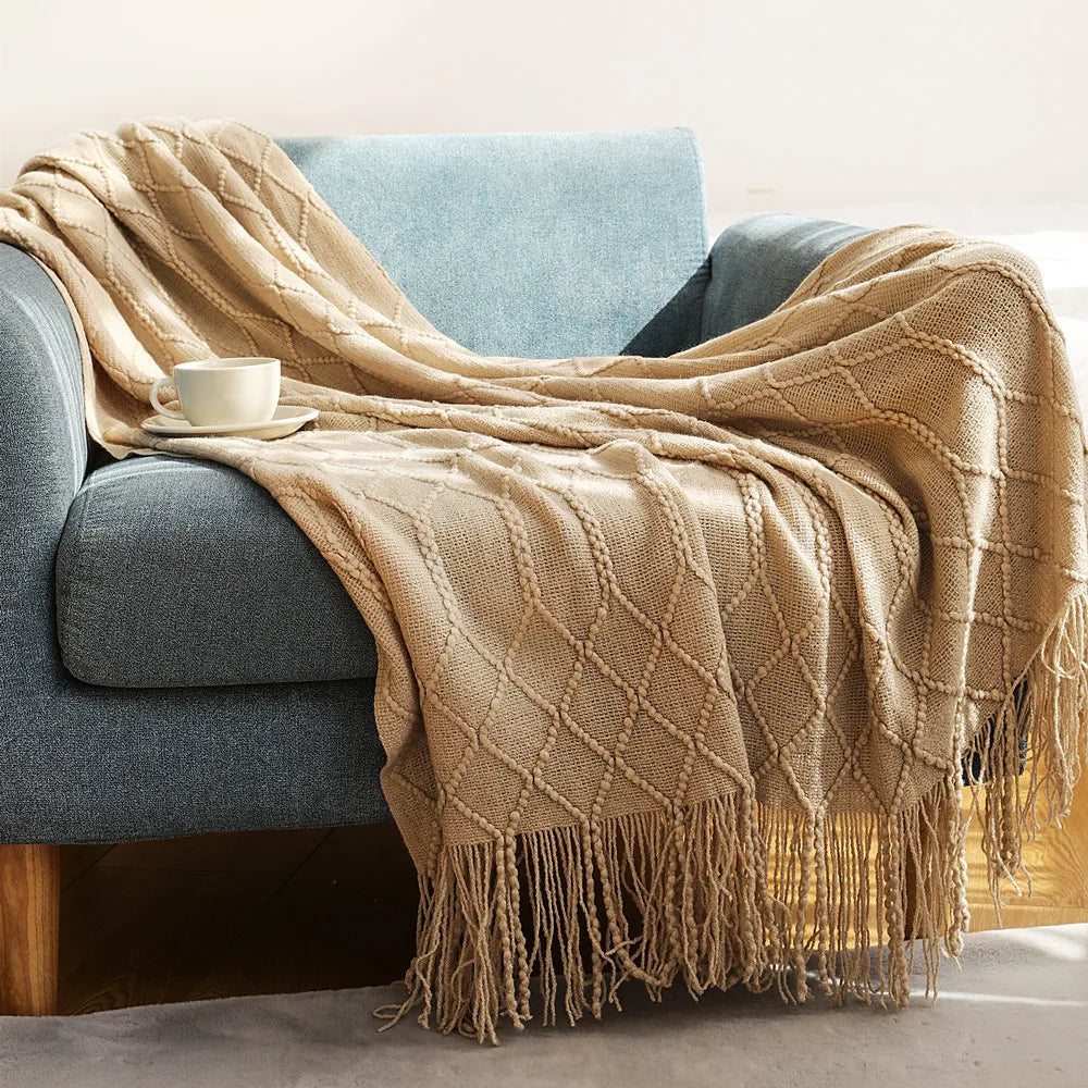 Orlan Knitted Throw Blanket with Tassels