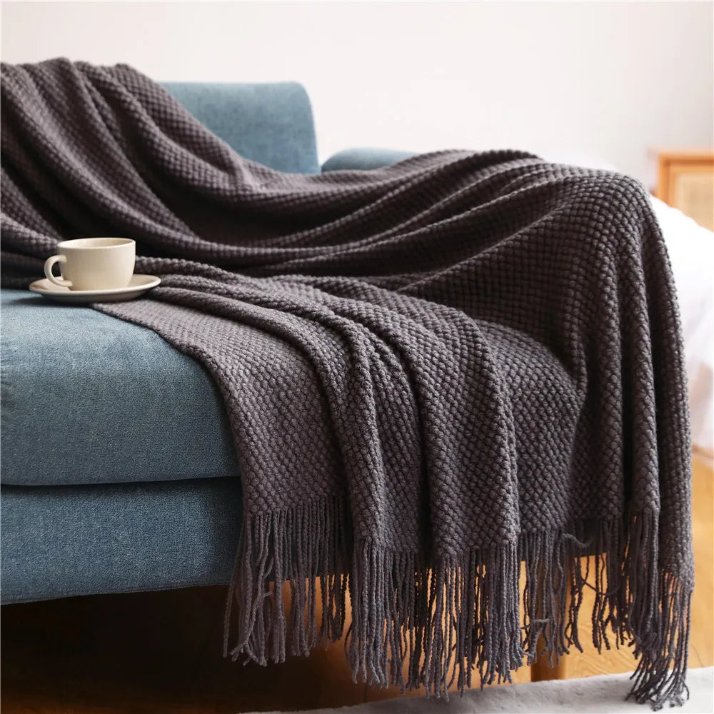 Orlan Knitted Throw Blanket with Tassels