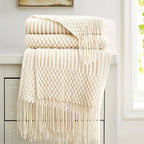 Orlan Knitted Throw Blanket with Tassels