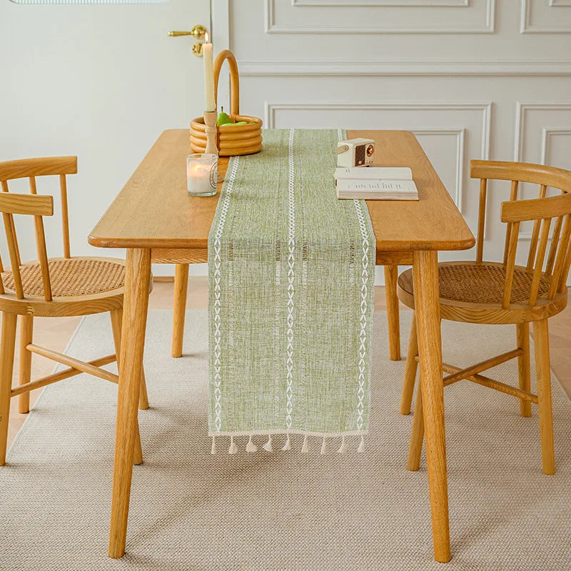Bellwood Linen Table Runner