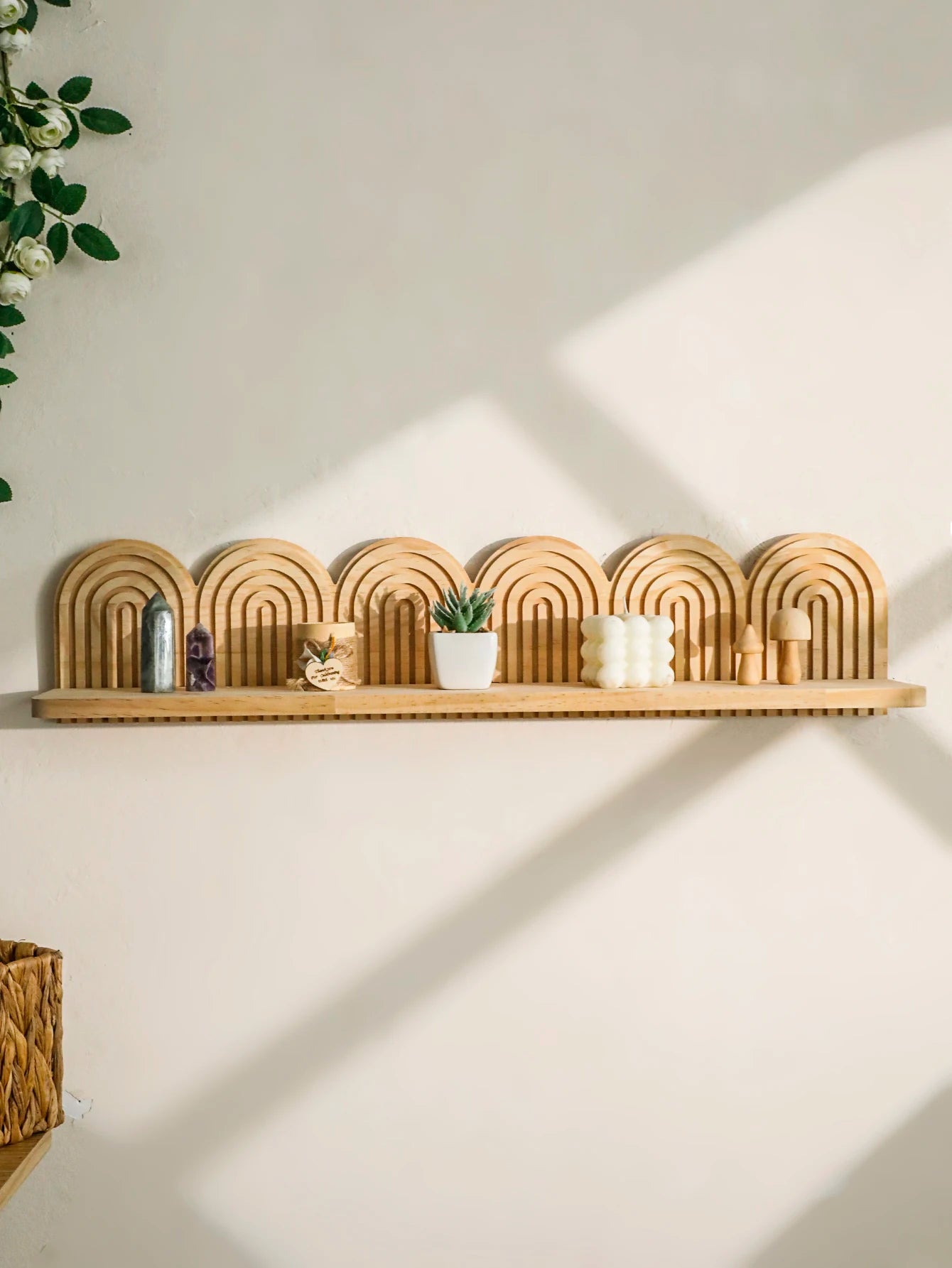 Arched Wooden Wall-Mounted Display Shelf