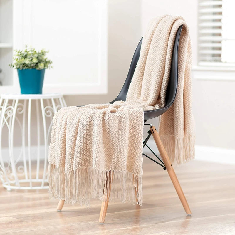Orlan Knitted Throw Blanket with Tassels