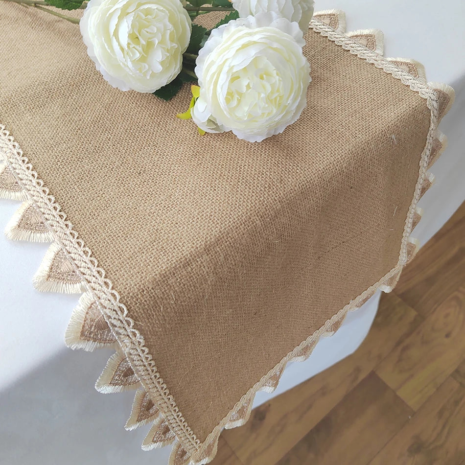 Kestrel Jute Lace Table Runner