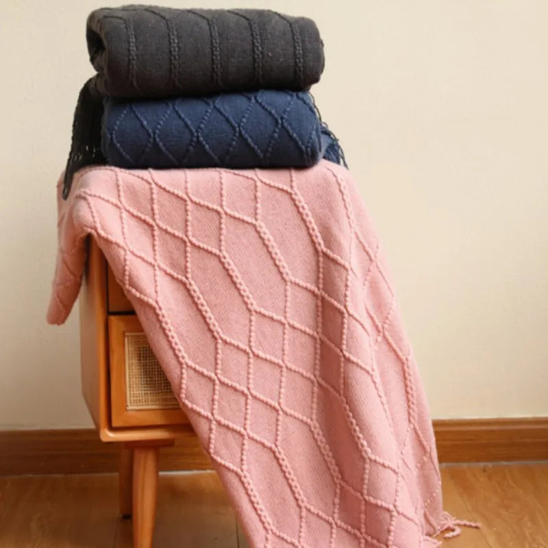Orlan Knitted Throw Blanket with Tassels