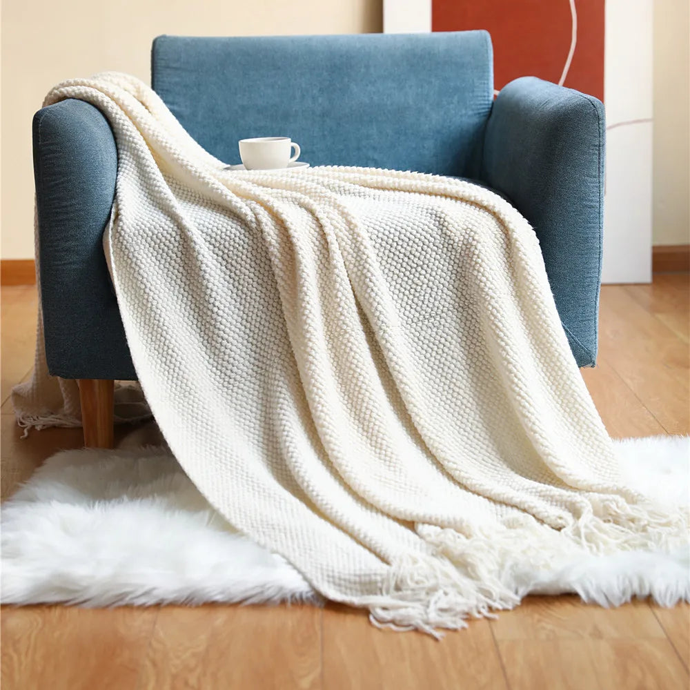 Orlan Knitted Throw Blanket with Tassels