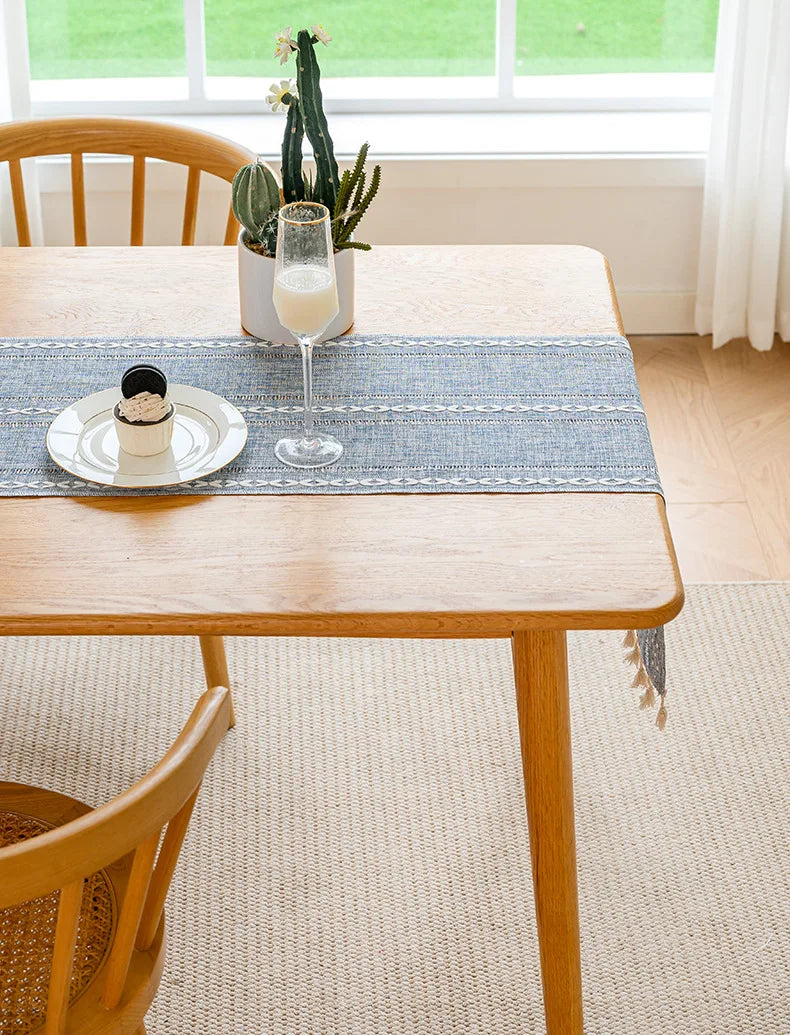 Bellwood Linen Table Runner